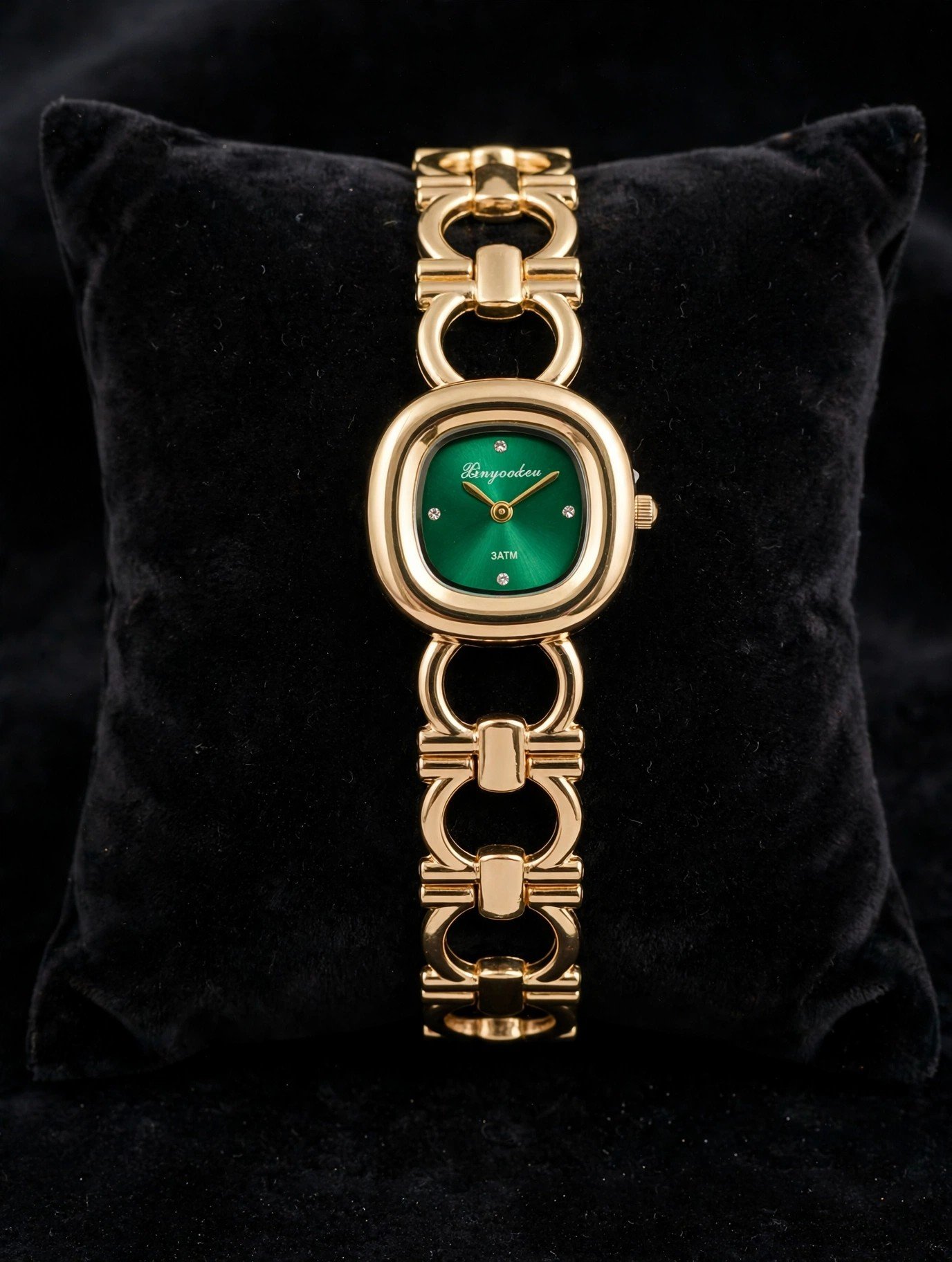 Vintage Green Dial Gold-Tone Analogue Watch